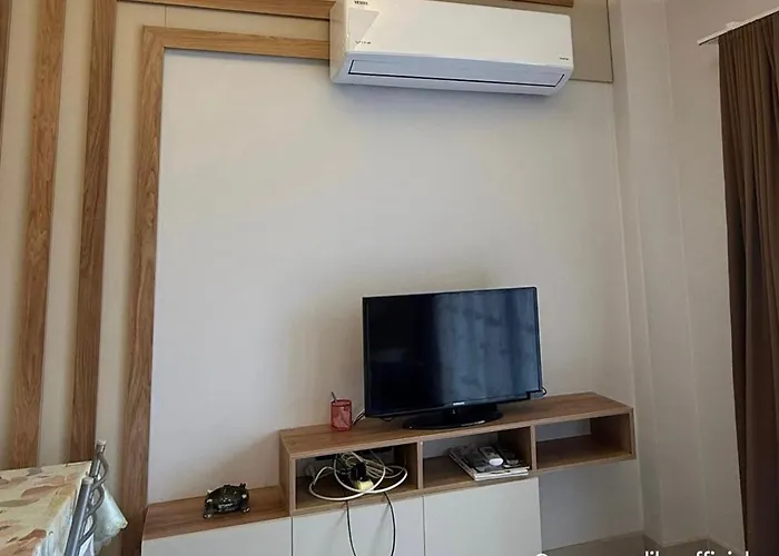 Huzurlu Aile Evi Guevenlikli Havuzlu Site * Кушадасы