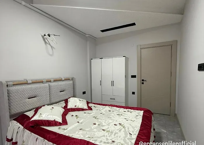 Huzurlu Aile Evi Guevenlikli Havuzlu Site