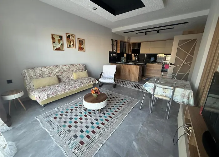 דירה Huzurlu Aile Evi Guevenlikli Havuzlu Site קוסדסי