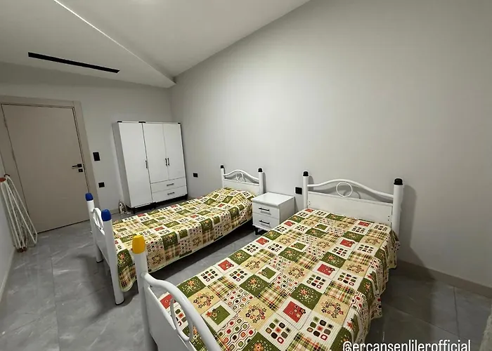 Huzurlu Aile Evi Guevenlikli Havuzlu Site * Kusadası